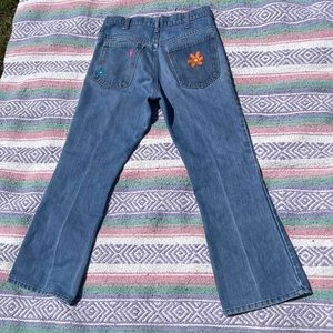 vintage levi’s 646 bell bottom jeans 🌸